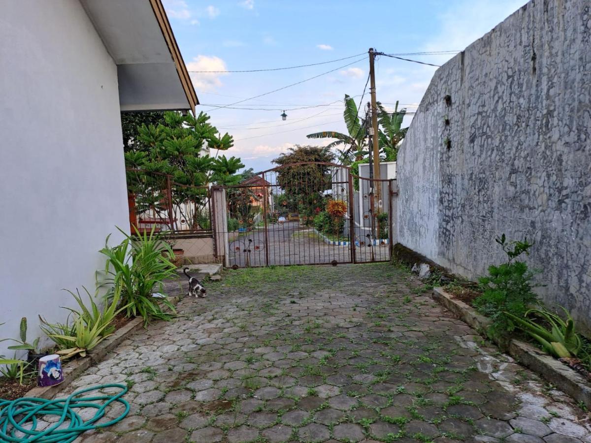 Indo Homestay Malang Exteriér fotografie